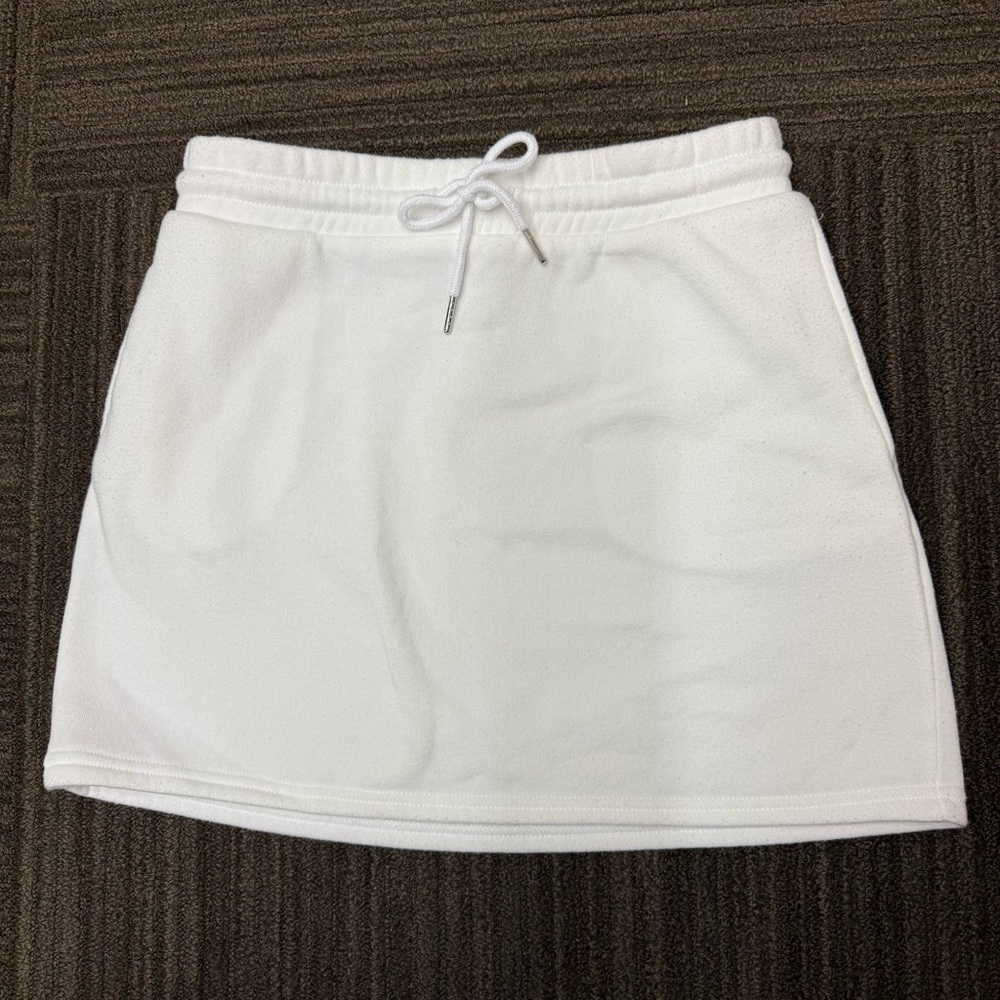 Love Streak White Drawstring Sweatshirt Like Fleece Skirt Pockets Summer Coverup